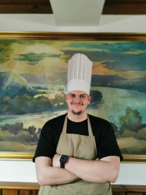 Szakács: Szilágyi Dániel